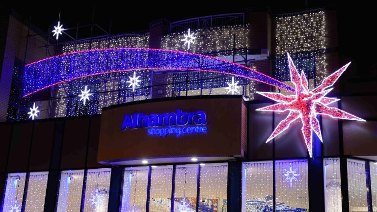 Chris Vaughan Photography - commercial photography | Christmas decorations on the outside of a shopping centre.